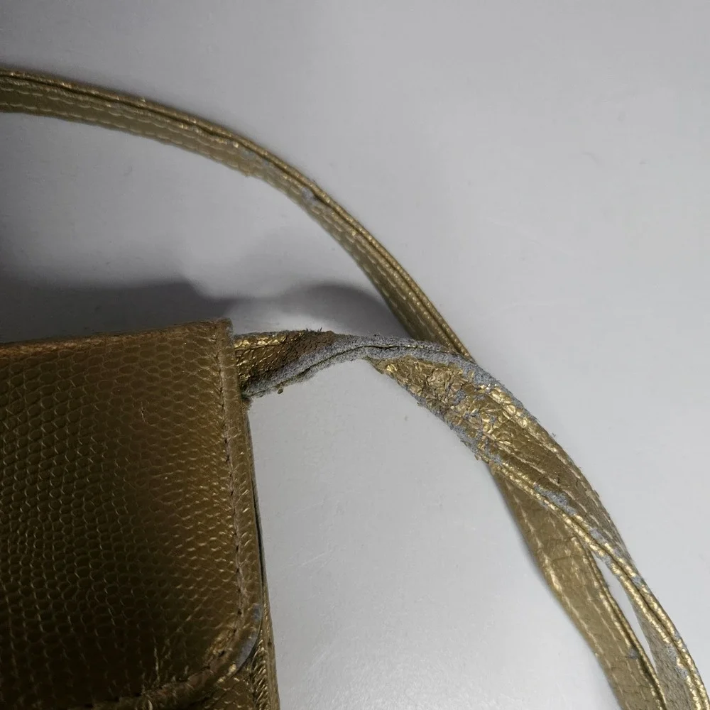 Vintage gold metallic
